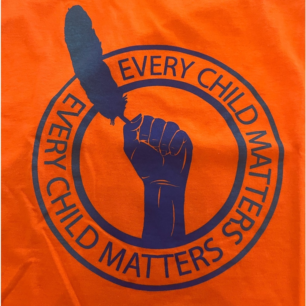 T shirt Every Child Maters